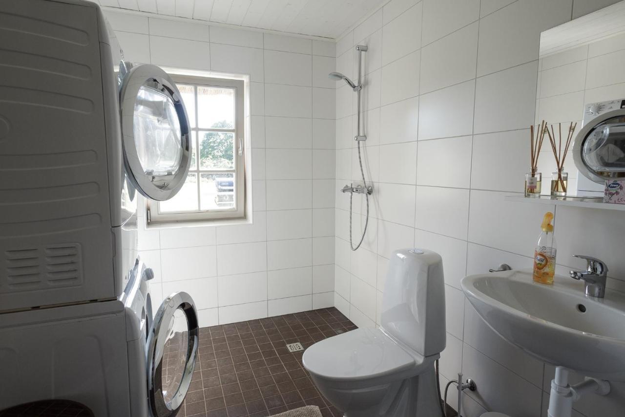 Liigalaskma Villa Bumba מראה חיצוני תמונה